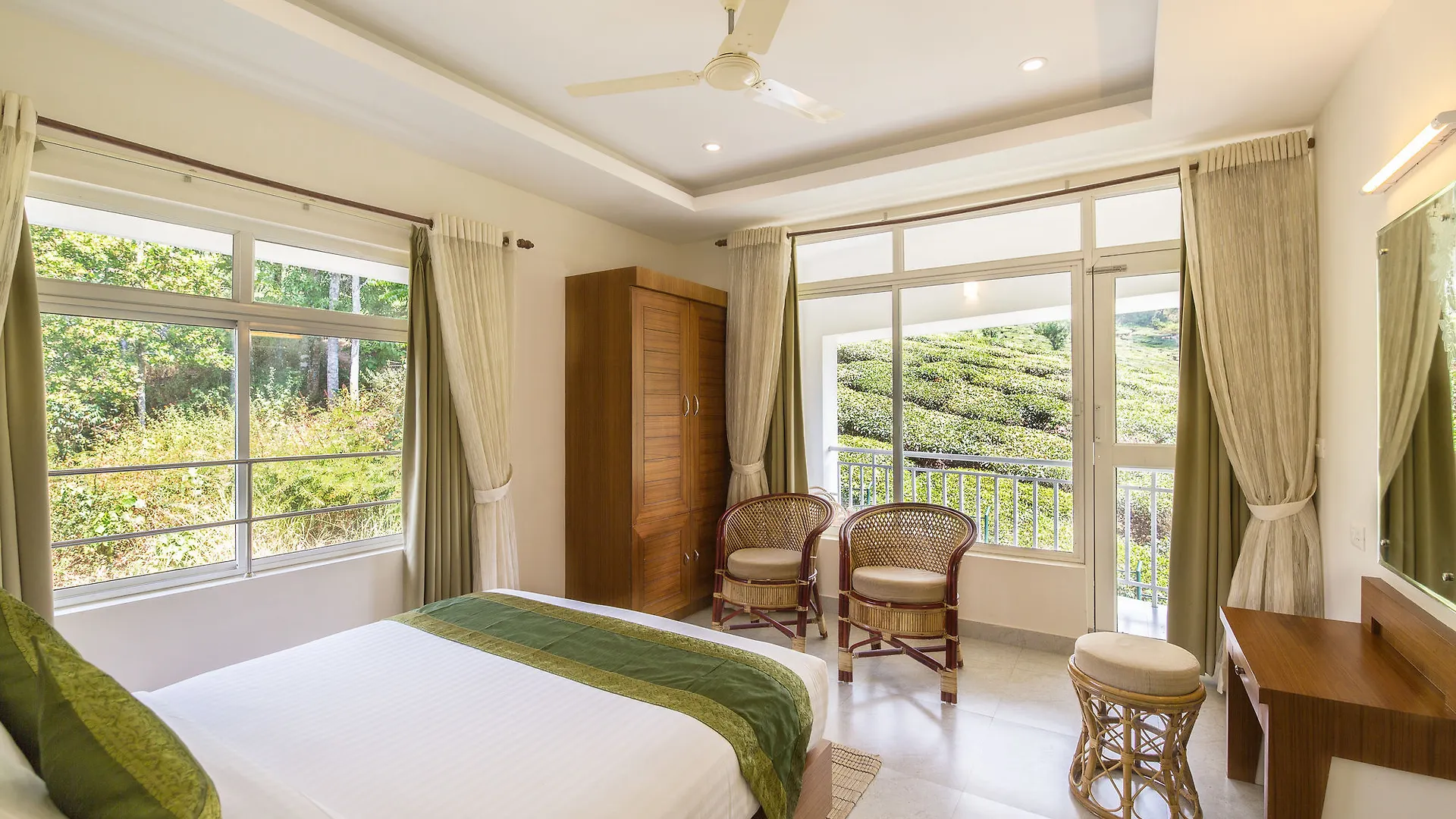 Treebo Monsoon Grande Hotel Chithirapuram 3*,  India
