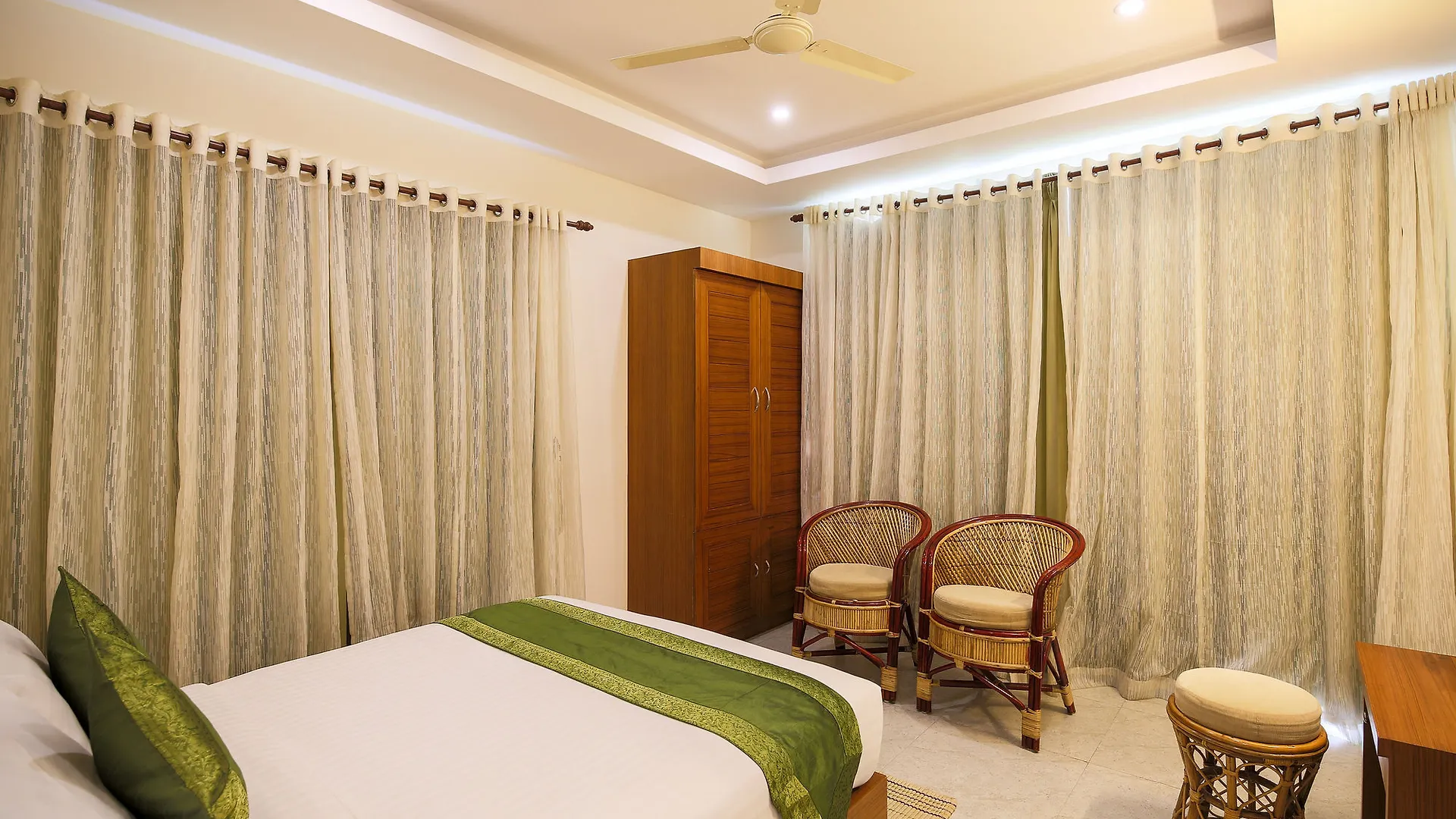 Treebo Monsoon Grande Hotel Chithirapuram 3*,