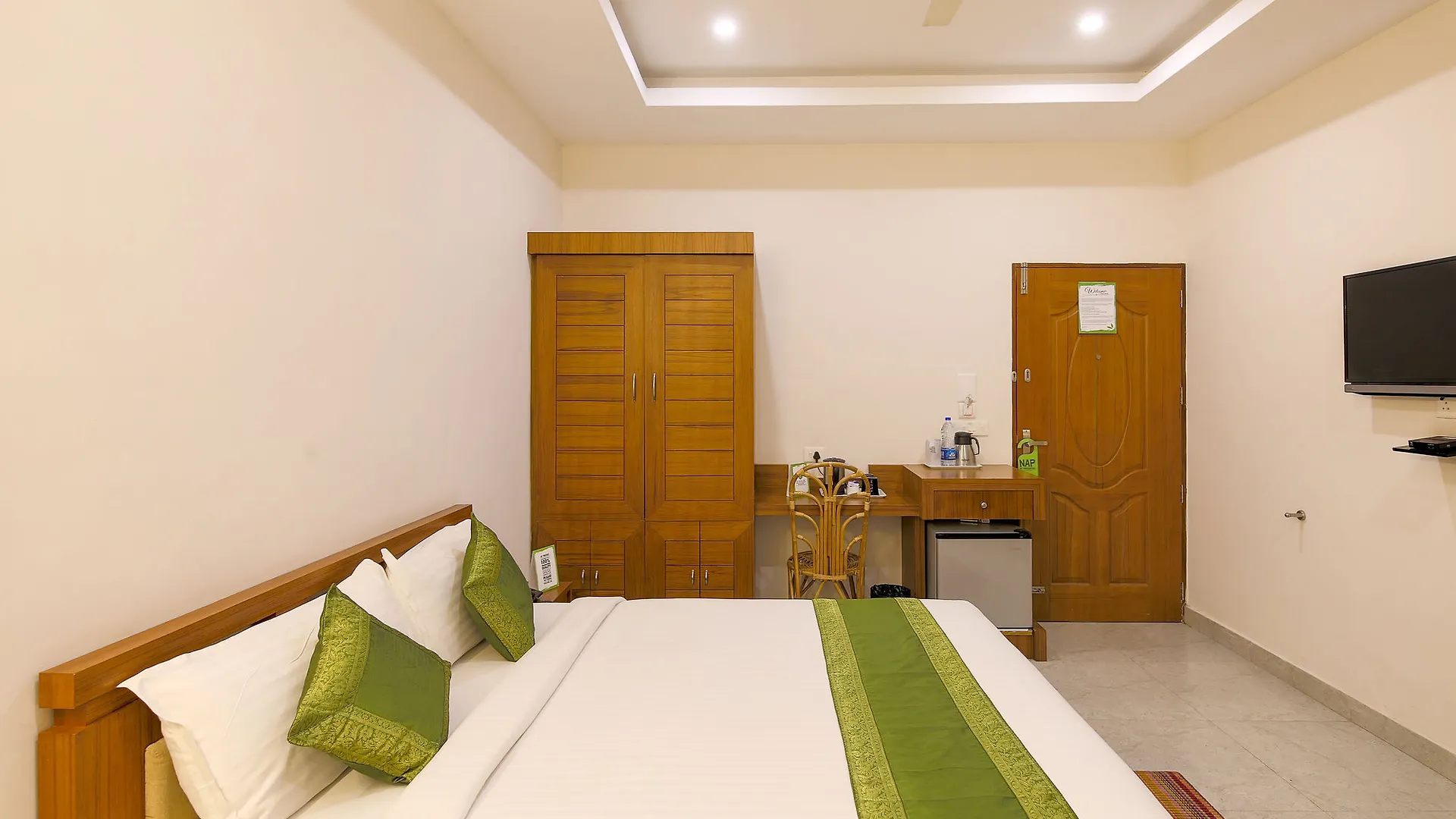 Treebo Monsoon Grande Hotel Chithirapuram 3*,