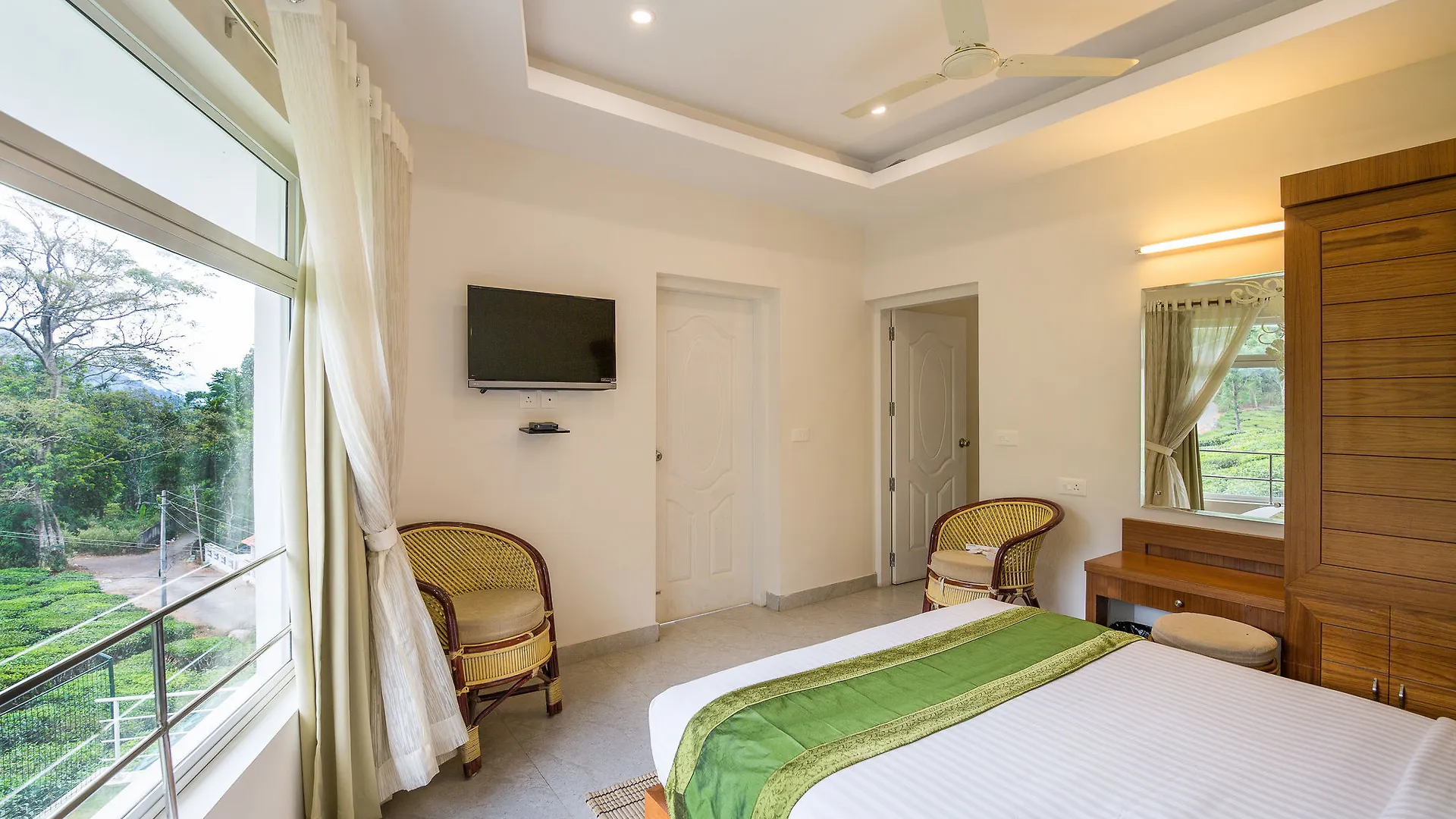 ***  Treebo Monsoon Grande Hotel Chithirapuram India